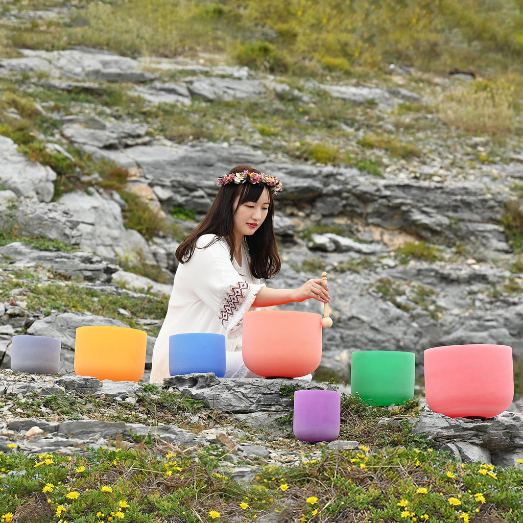 Use of crystal singing bowl